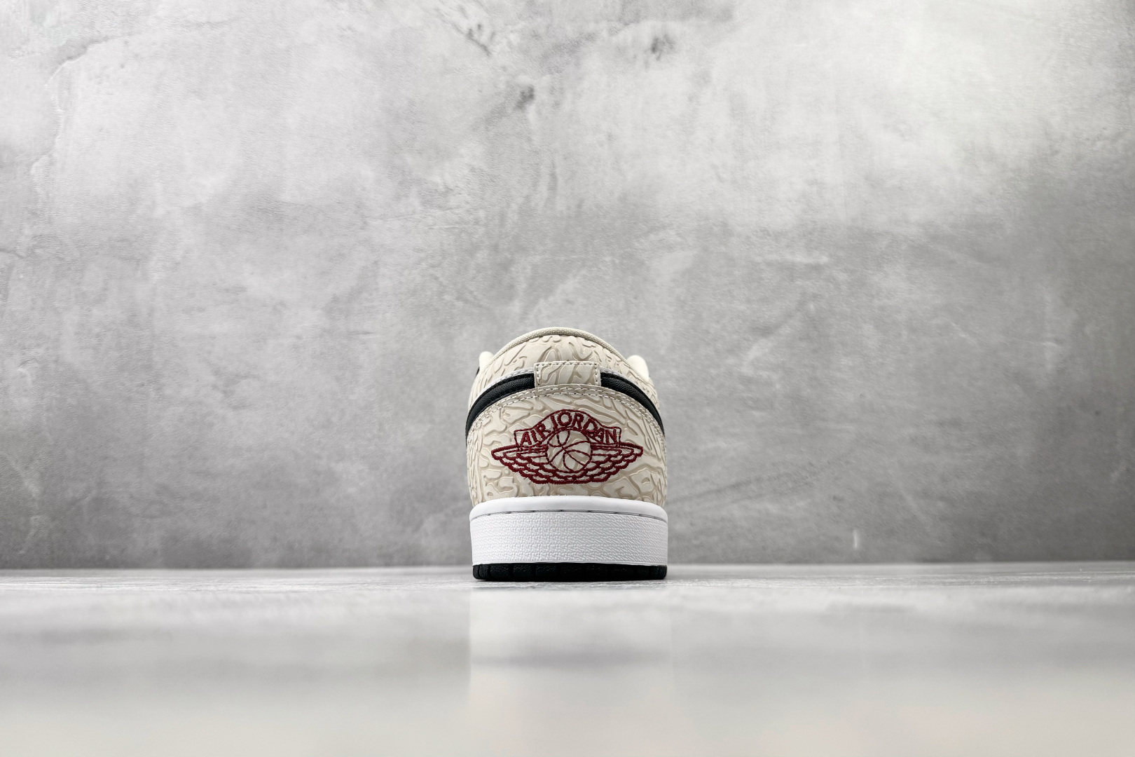 K版 综合版 Jordan Air Jordan 1 SE 黑白棕 货号：IQ5490-007 尺码：36 36.5 3