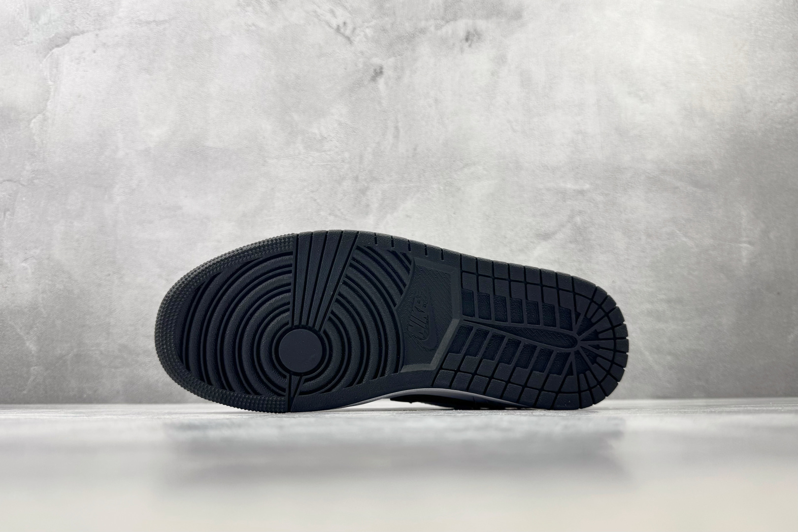 K版 综合版 Jordan Air Jordan 1 SE 黑白棕 货号：IQ5490-007 尺码：36 36.5 3
