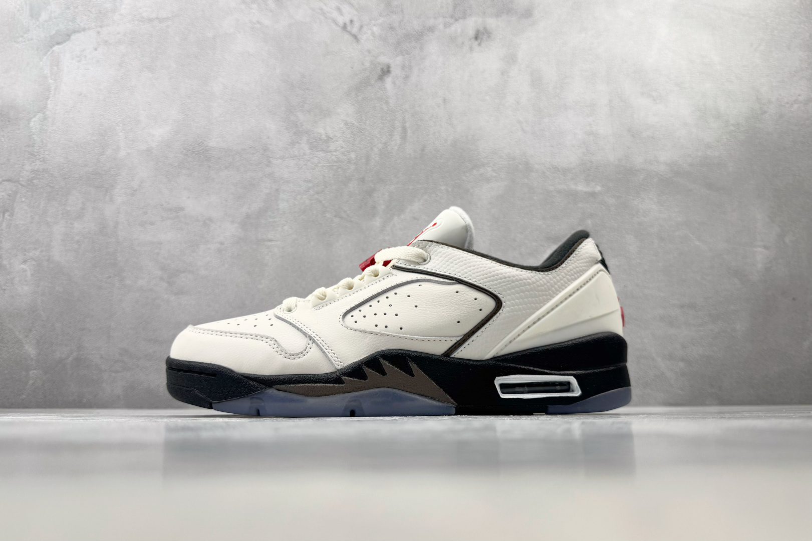 HJ Jordan Air Jordan Sixty Plus 米白 货号：IH2047-005 尺码：36 36.5 