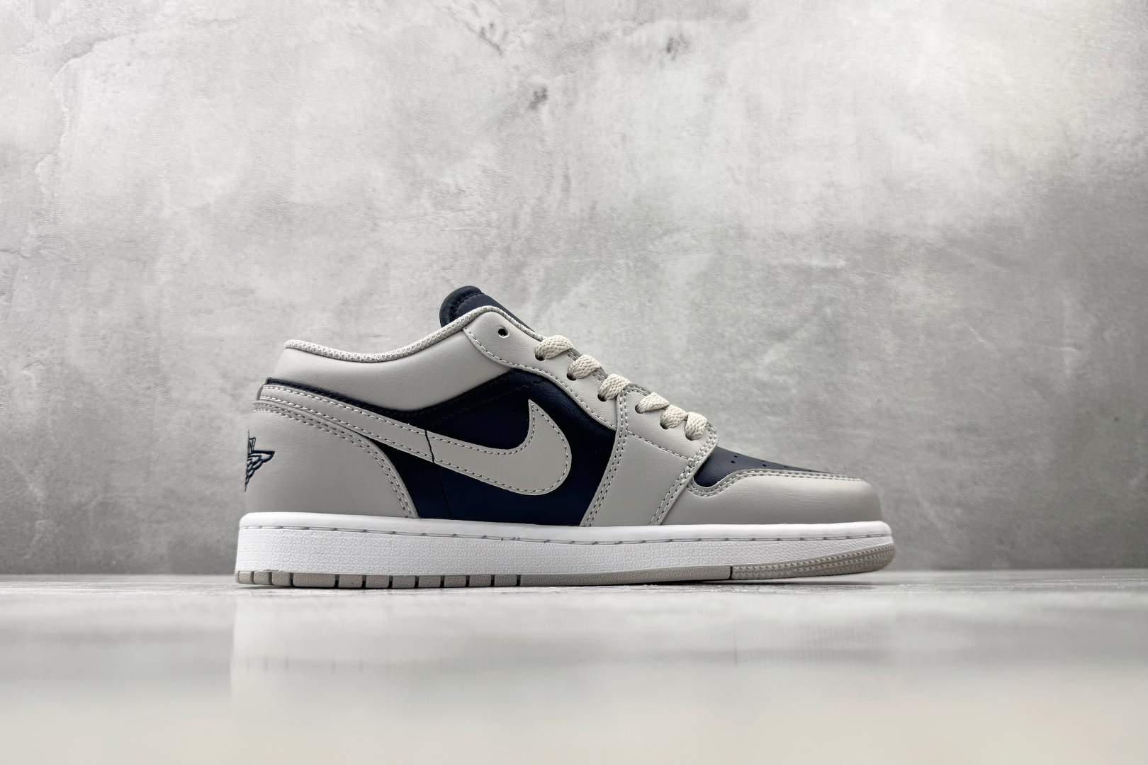 K版/徐 综合版 Jordan Air Jordan 1 灰蓝色 货号：-058 尺码：36 36.5 37 38 38