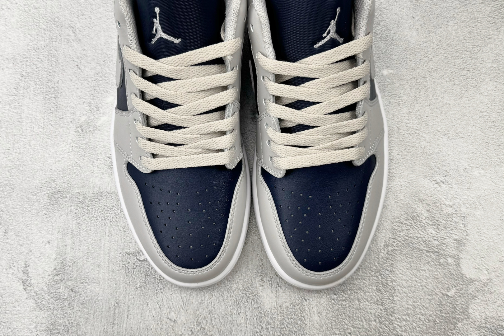 K版/徐 综合版 Jordan Air Jordan 1 灰蓝色 货号：-058 尺码：36 36.5 37 38 38