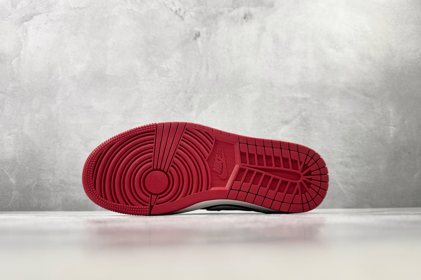 XC Jordan Air Jordan 1 RETRO LOW OG 蓝红 货号：IX8478-410 尺码：36 3