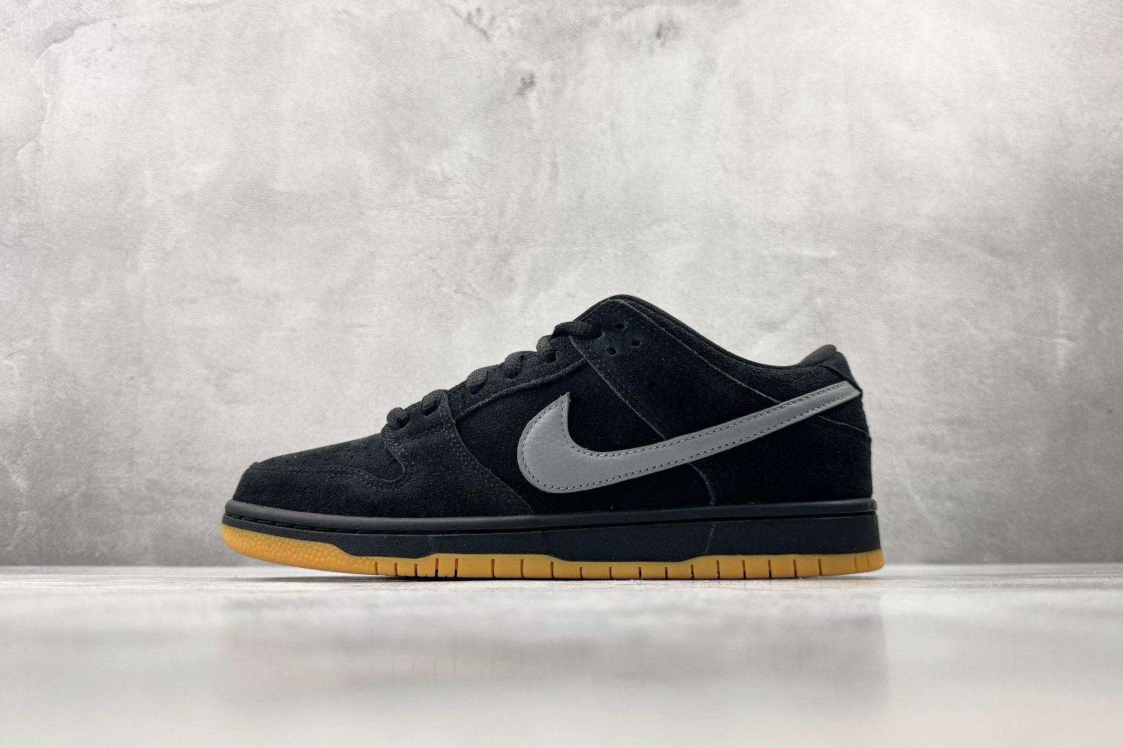N版 东南亚订单 Nike Dunk SB Pro "fog" 黑色 货号：BQ6817-010 尺码：35.5 36 