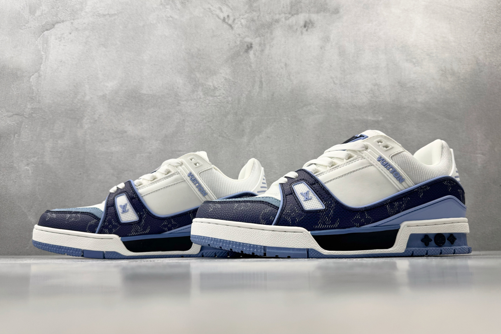 TG版 爆款跑量神器 LOUIS VUITTON Trainer 海军蓝 货号：1AJQLK 尺码：36 37 38 3