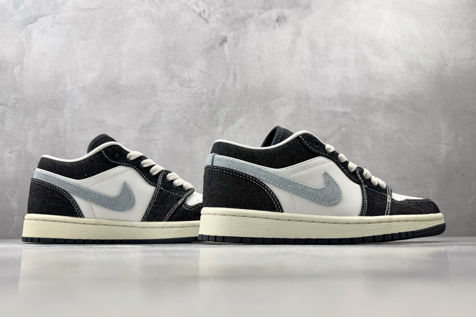 K 版/徐 综合版 Jordan Air Jordan 1 SE 蓝白色 货号：JA4395-041 尺码：36 36.