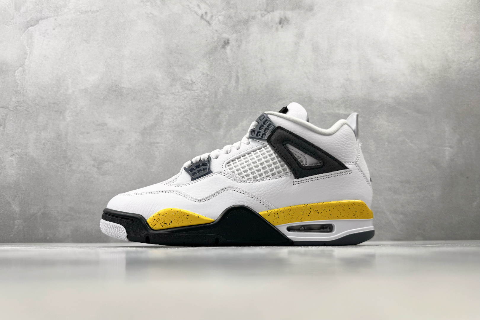 GX 顶级纯原 完美复刻 Jordan Air Jordan 4 Retro "Tour Yellow" 白色 货号：I