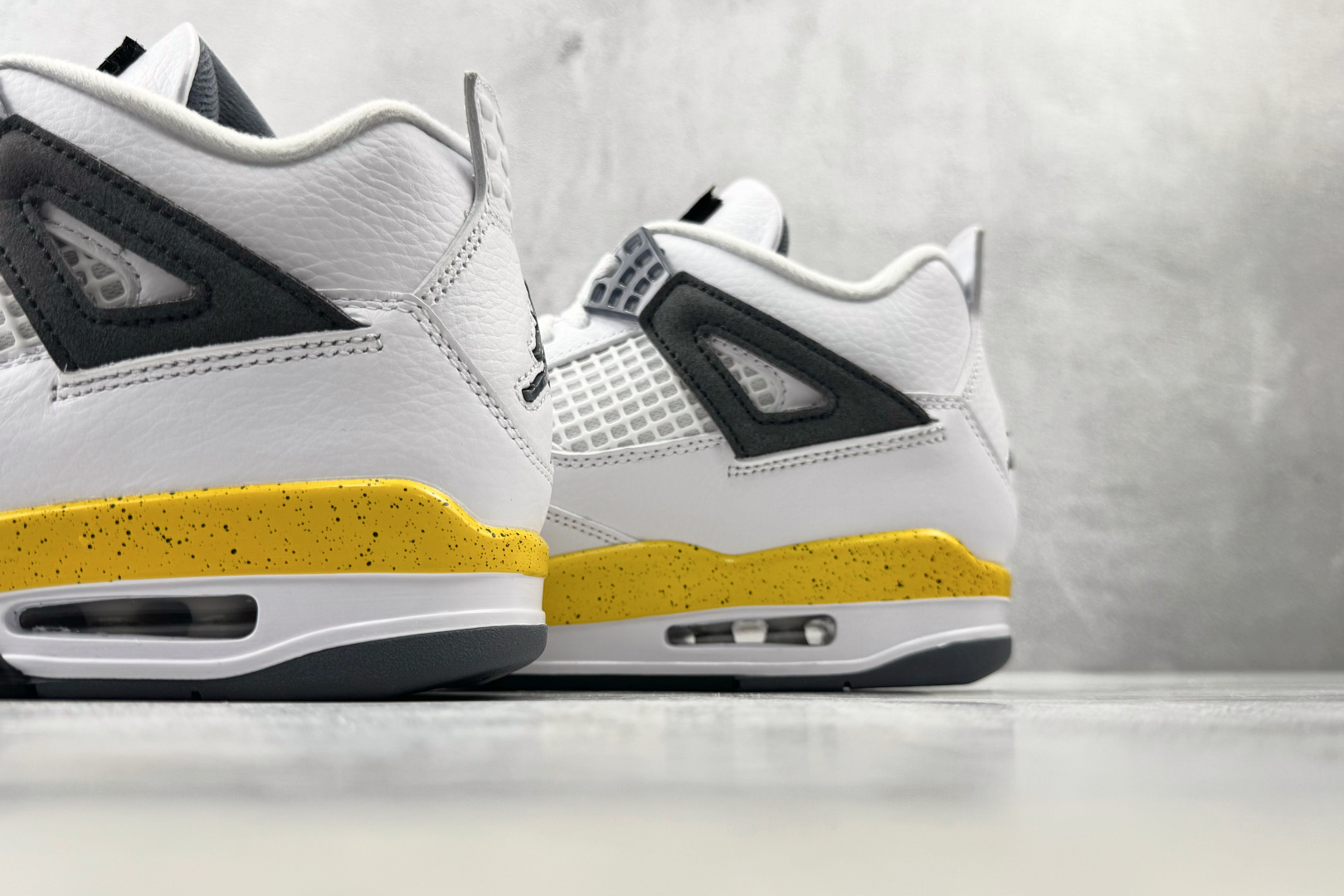 GX 顶级纯原 完美复刻 Jordan Air Jordan 4 Retro "Tour Yellow" 白色 货号:I GX 顶级纯原 完美复刻 Jordan Air Jordan 4 Retro "Tour Yellow" 白色 货号:I