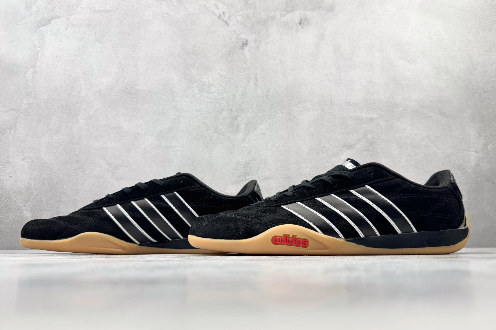 HD 平台订单 adidas Adipista 黑色 货号：HQ9166 尺码：36 36.5 37 38.5 39 4