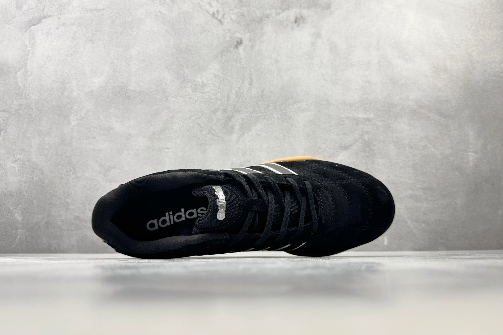 HD 平台订单 adidas Adipista 黑色 货号：HQ9166 尺码：36 36.5 37 38.5 39 4