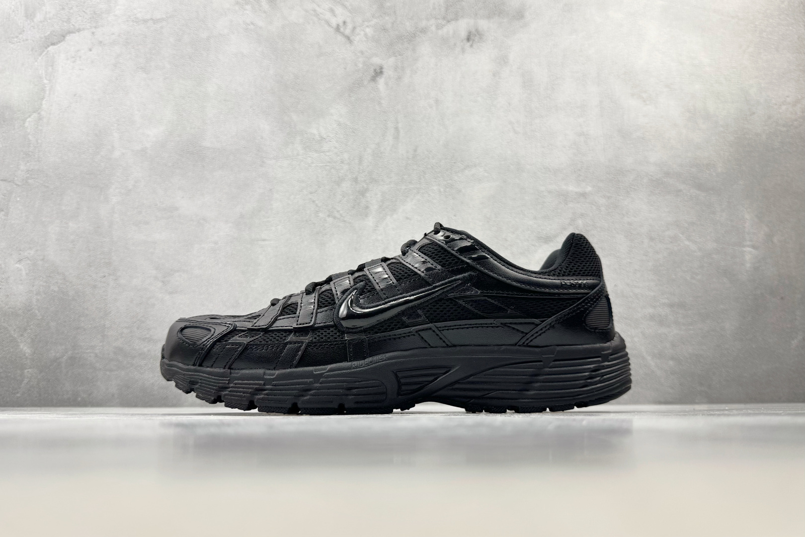 PK 全新工厂开发 Nike P-6000 黑色 货号：CD6404-002 尺码：36 36.5 37.5 38 38
