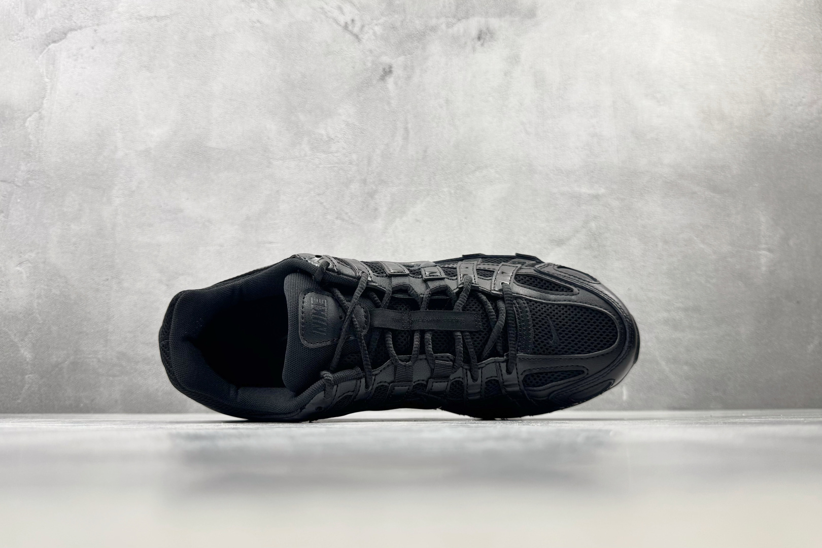 PK 全新工厂开发 Nike P-6000 黑色 货号：CD6404-002 尺码：36 36.5 37.5 38 38
