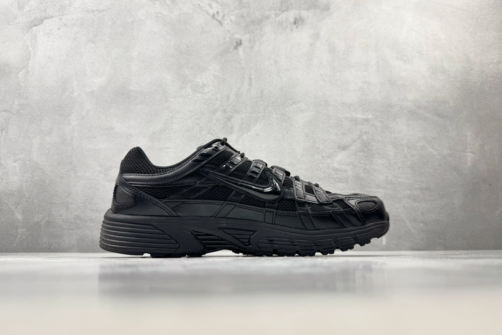 PK 全新工厂开发 Nike P-6000 黑色 货号：CD6404-002 尺码：36 36.5 37.5 38 38