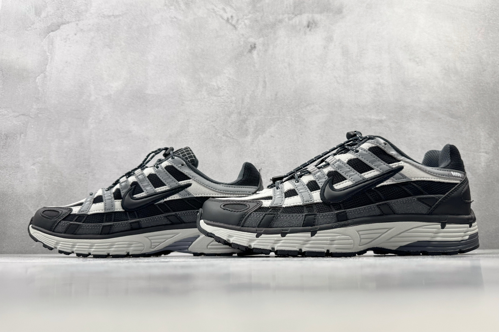 HN Nike P-6000 炭黑 货号：HQ3818 001 尺码：36 36.5 37 38.5 39 40 40.