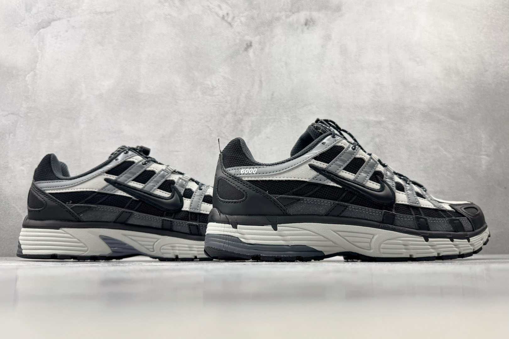 HN Nike P-6000 炭黑 货号：HQ3818 001 尺码：36 36.5 37 38.5 39 40 40.