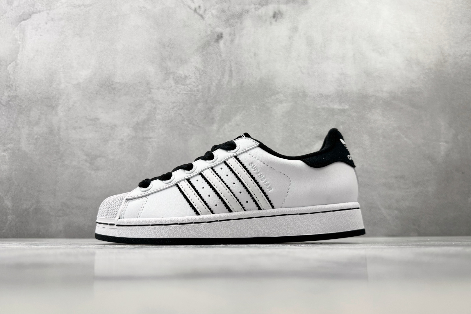 adidas originals Superstar 2 白黑色 货号：KI9521 尺码：35.5 36 36.5 3