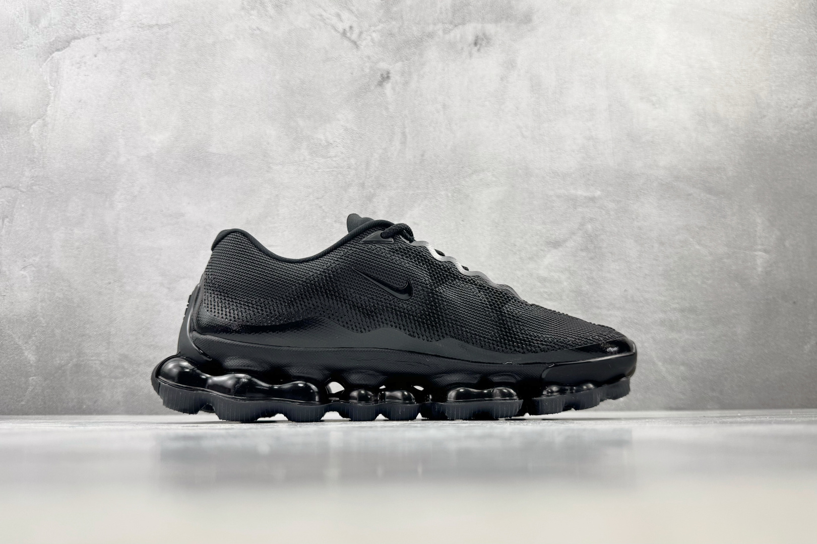 LJ渠道 Nike AIR LIQUID MAX 黑色 货号：IQ7634-003 尺码：36 36.5 37.5 38