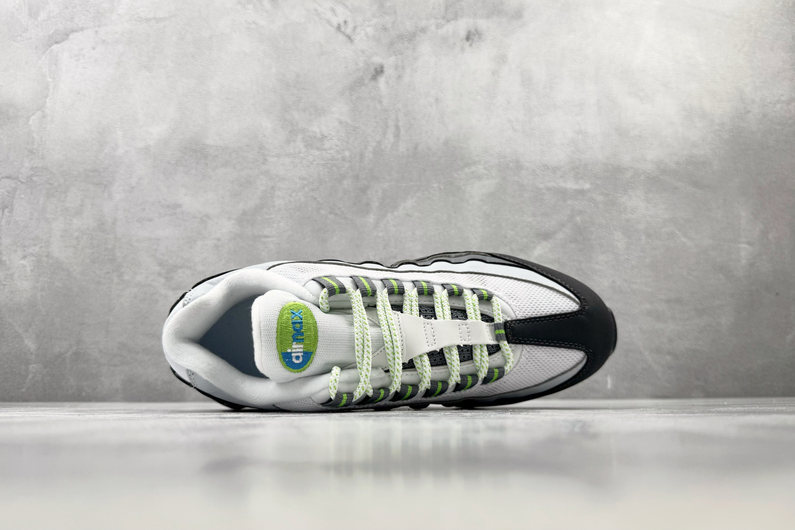 XP平台专供 Nike Air Max 95 OG 灰色 货号：IR1473-010 尺码：40 40.5 41 42 