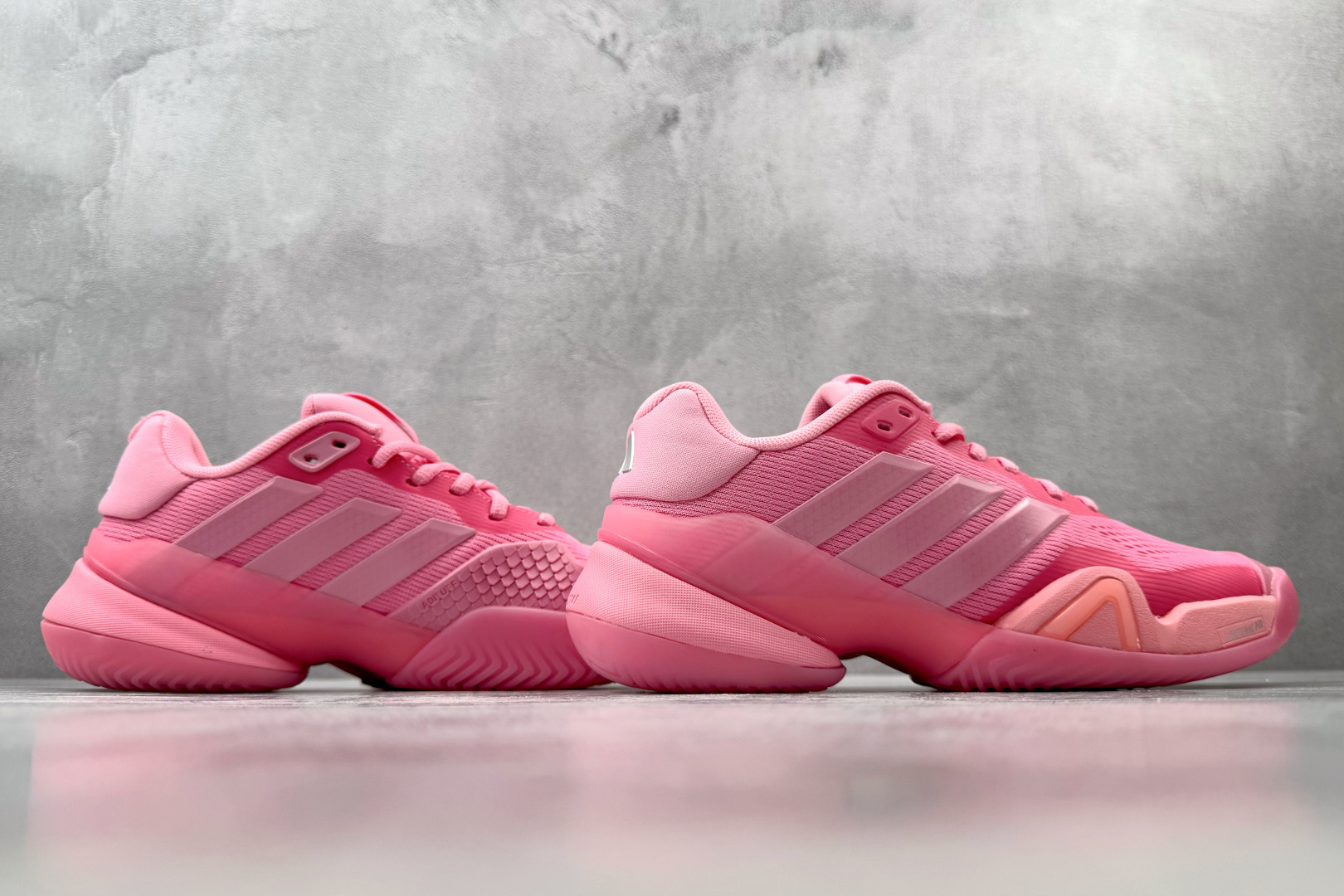 3A adidas BARRICADE 14 极乐粉 货号：KI3449 尺码：36 36.5 37.5 38 38.5