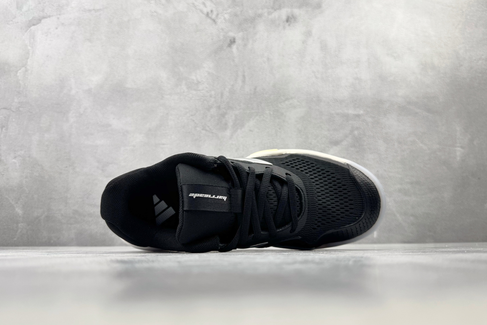3A adidas BARRICADE 14 黑色 货号：JR1764 尺码：36 36.5 37.5 38 38.5 