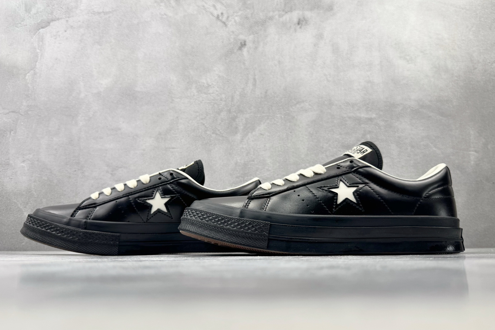 【H版】 Converse ONE STAR J 黑白 • 星星贴片车缝针距统一 尖角走线圆润 不断线跳针 • 严格拉帮