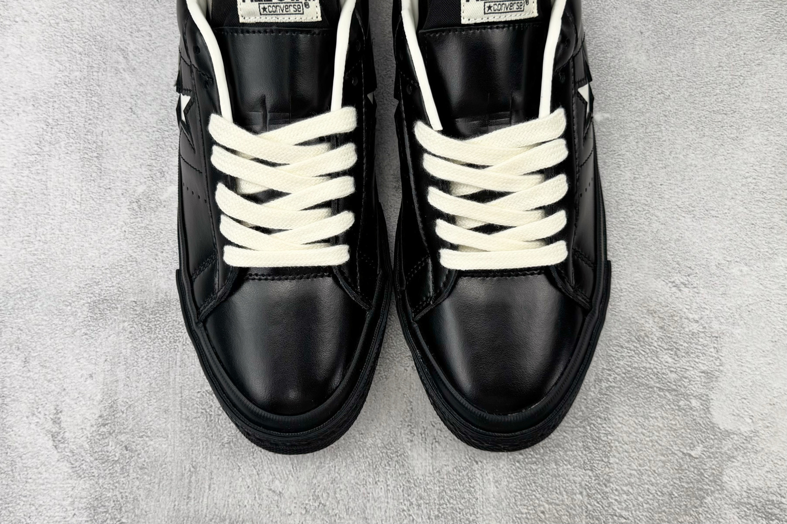 【H版】 Converse ONE STAR J 黑白 • 星星贴片车缝针距统一 尖角走线圆润 不断线跳针 • 严格拉帮