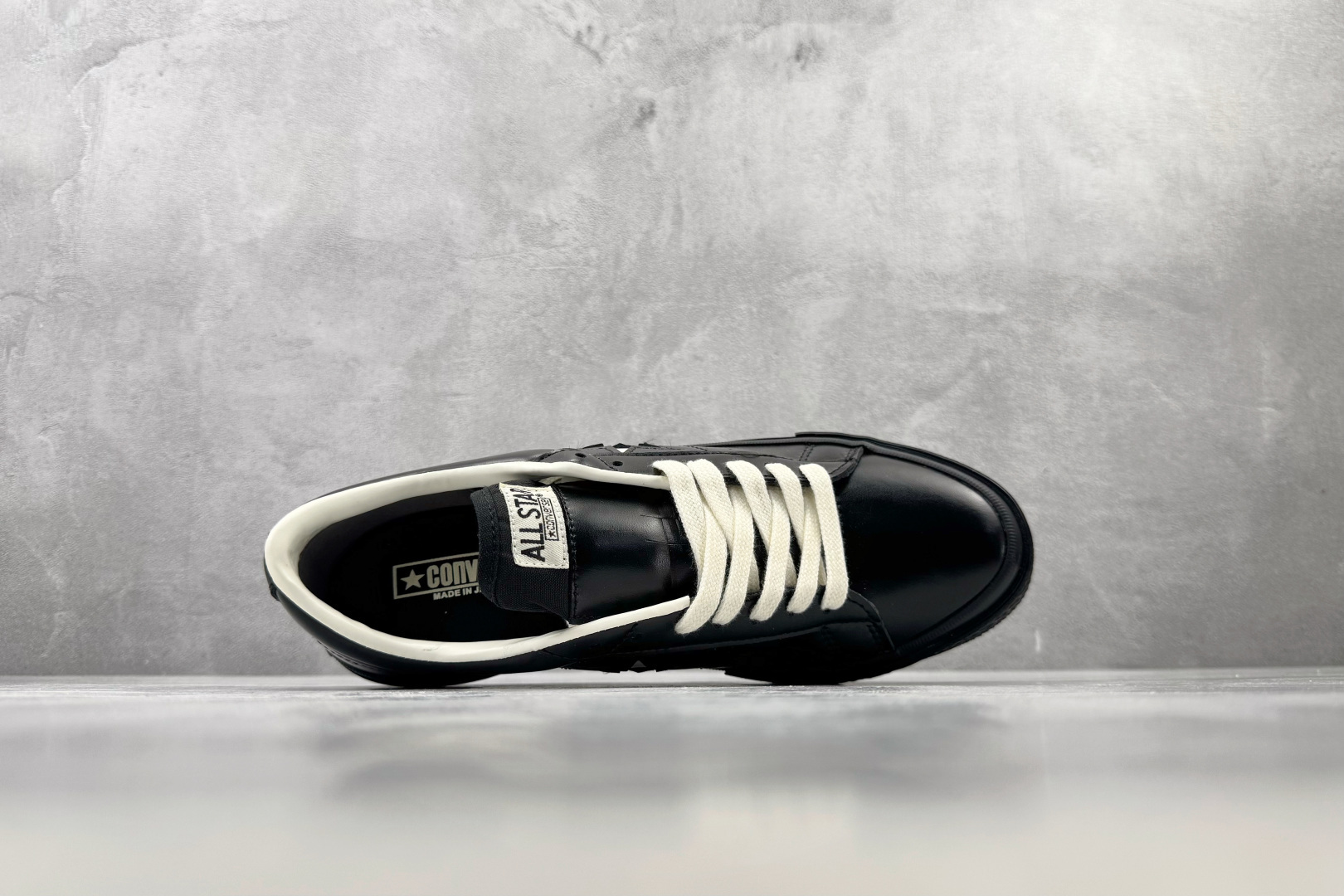 【H版】 Converse ONE STAR J 黑白 • 星星贴片车缝针距统一 尖角走线圆润 不断线跳针 • 严格拉帮