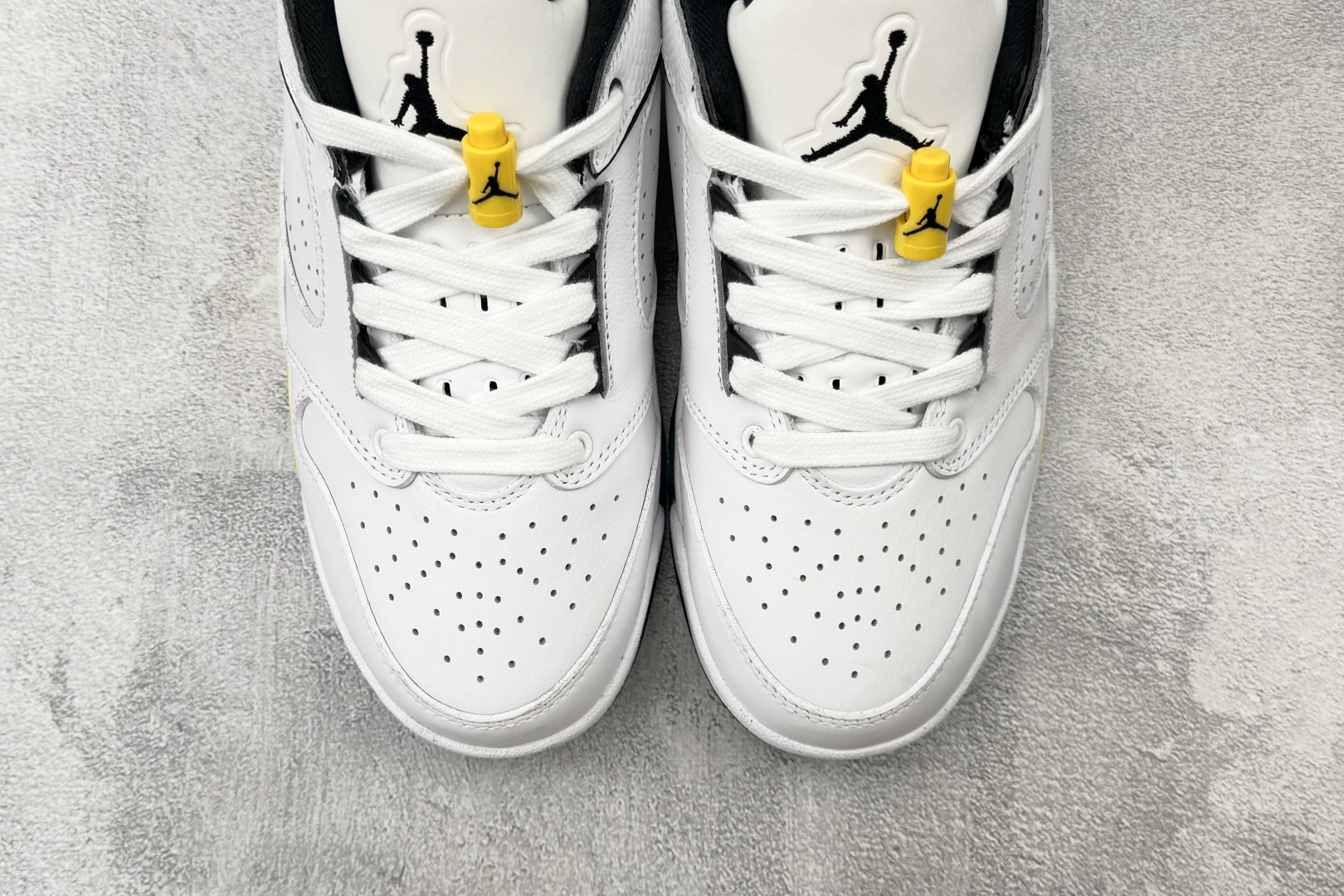 HJ Jordan Air Jordan Sixty Plus 白黑 货号：IH2047-103 尺码：36 36.5 