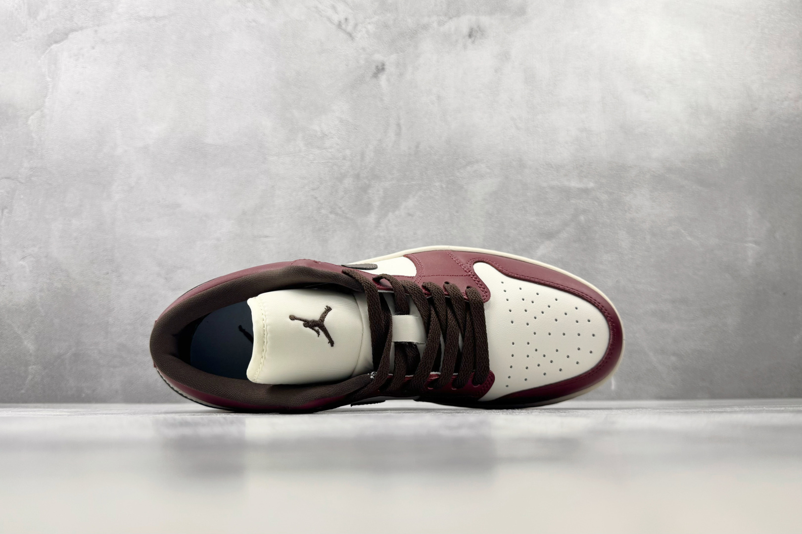 XC Jordan Air Jordan 1 红色 货号:IX5004 121 尺码:36 36.5 37.5 38 3 XC Jordan Air Jordan 1 红色 货号:IX5004 121 尺码:36 36.5 37.5 38 3