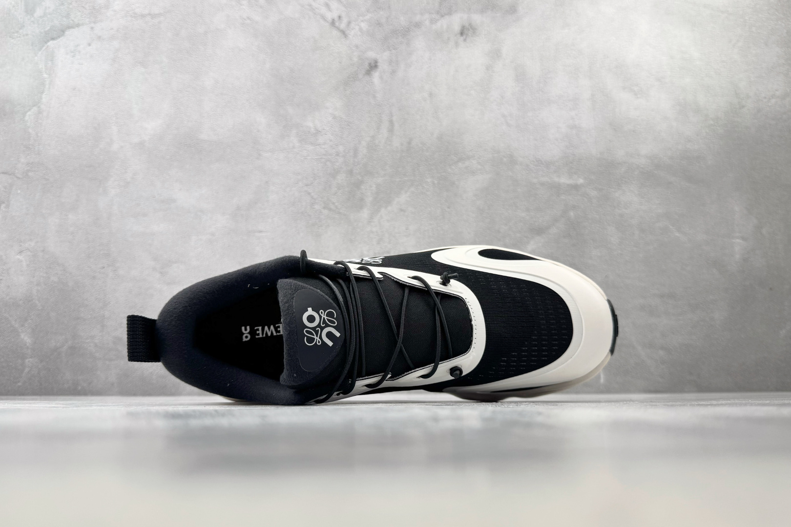 PK 全新工厂开发 LOEWE x On Cloudsolo 黑白 货号：3MF 尺码：36 36.5 37.5 38 