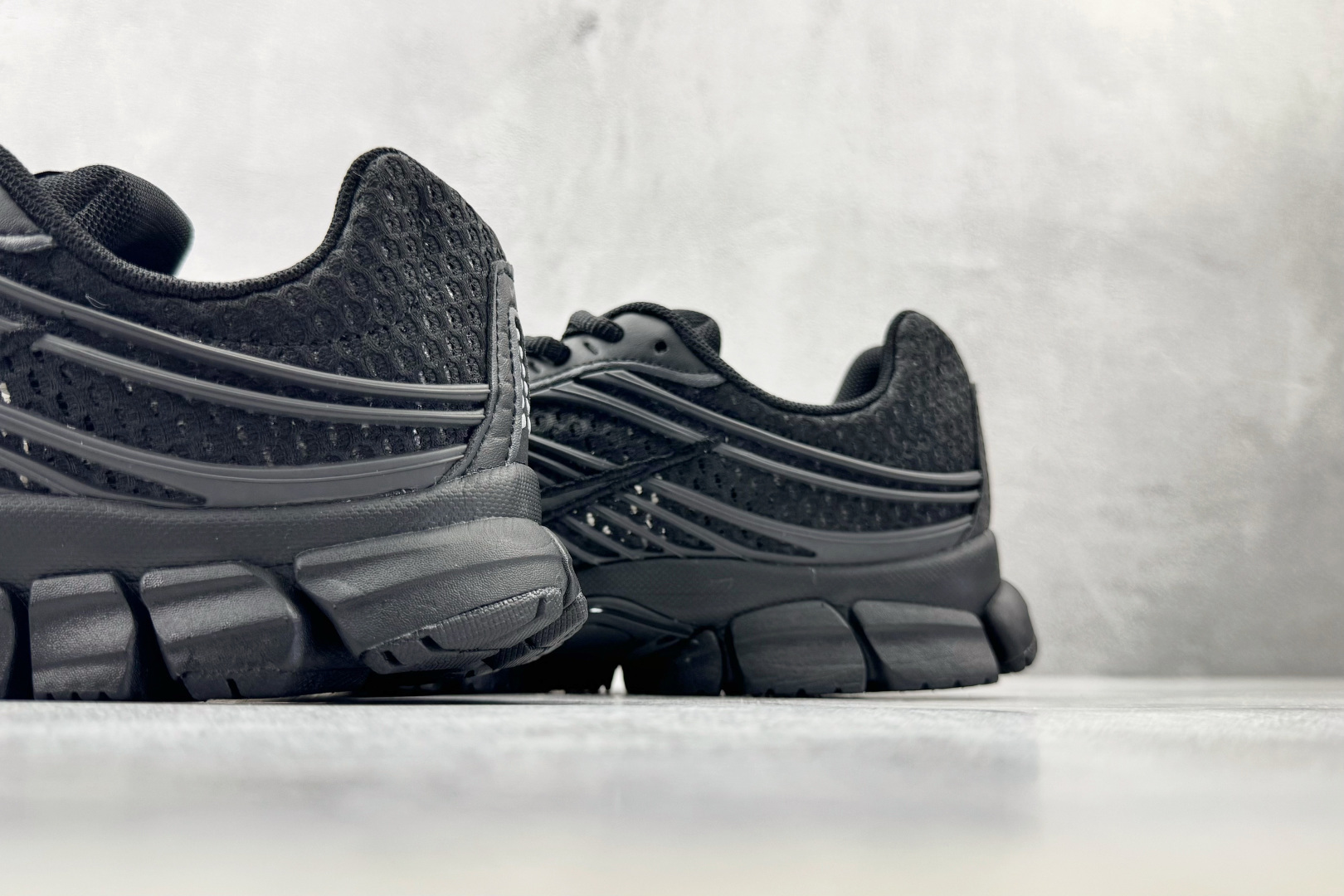 ST Nike Zoom Skylon 11 黑色 货号：IU1869-002 尺码：36 36.5 37.5 38 3