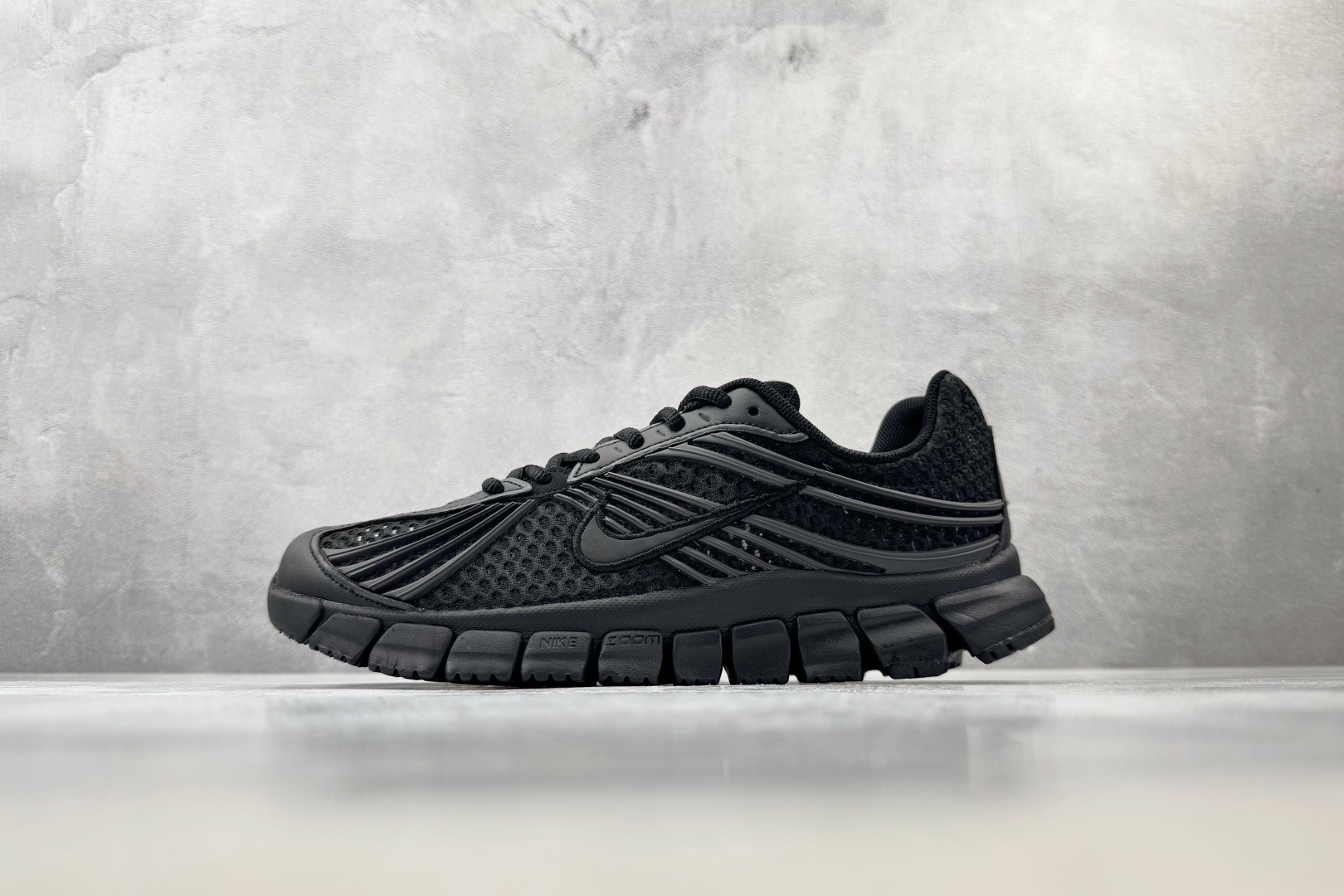 ST Nike Zoom Skylon 11 黑色 货号：IU1869-002 尺码：36 36.5 37.5 38 3