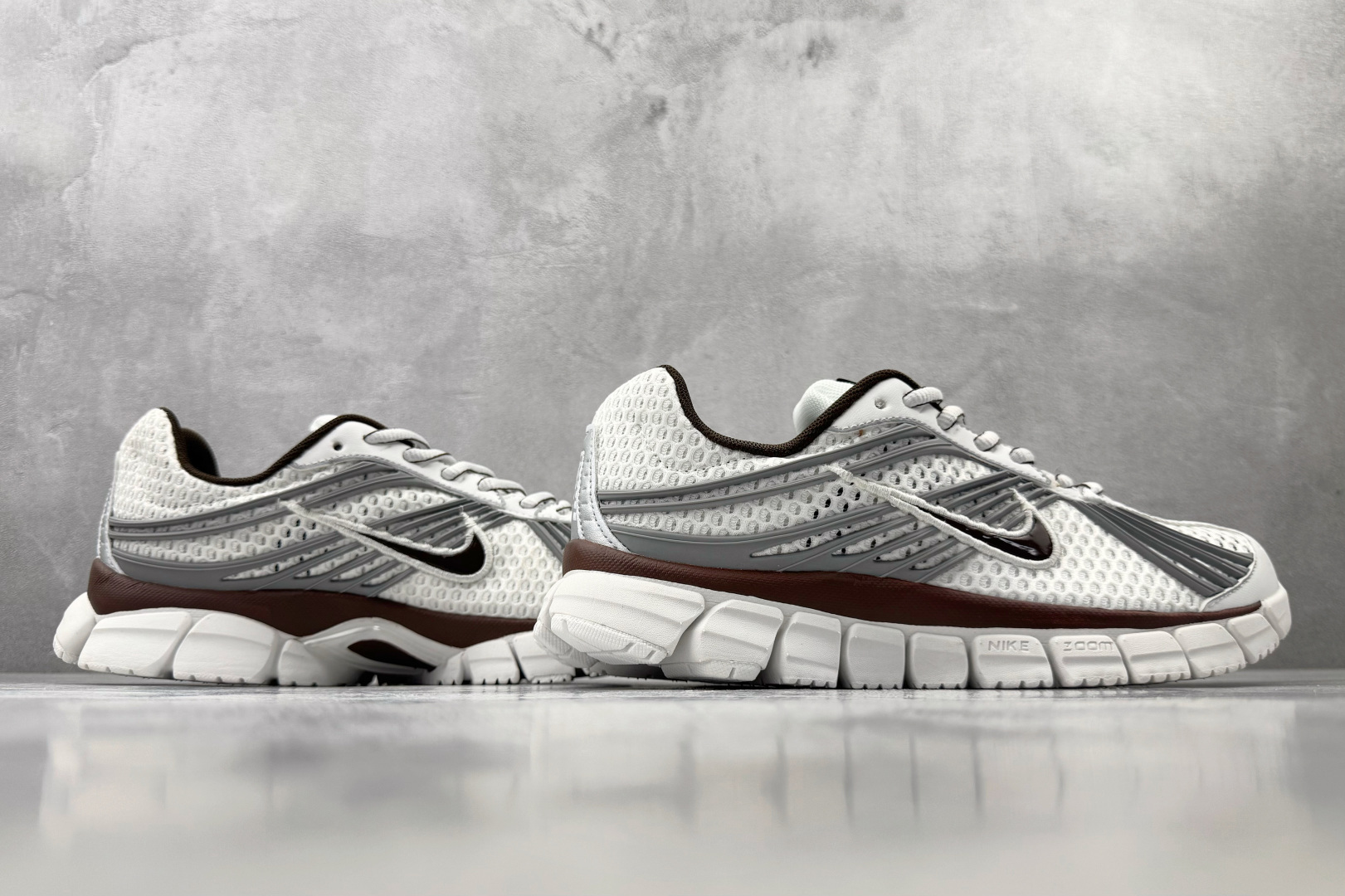 ST Nike Zoom Skylon 11 黑白 货号：IU7360-102 尺码：36 36.5 37.5 38 3