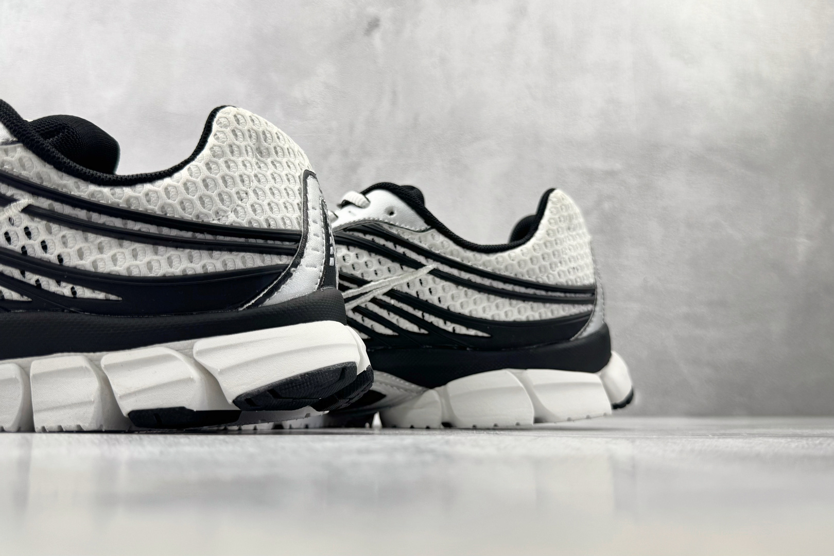 ST Nike Zoom Skylon 11 白银色 货号：IU1869-101 尺码：36 36.5 37.5 38 