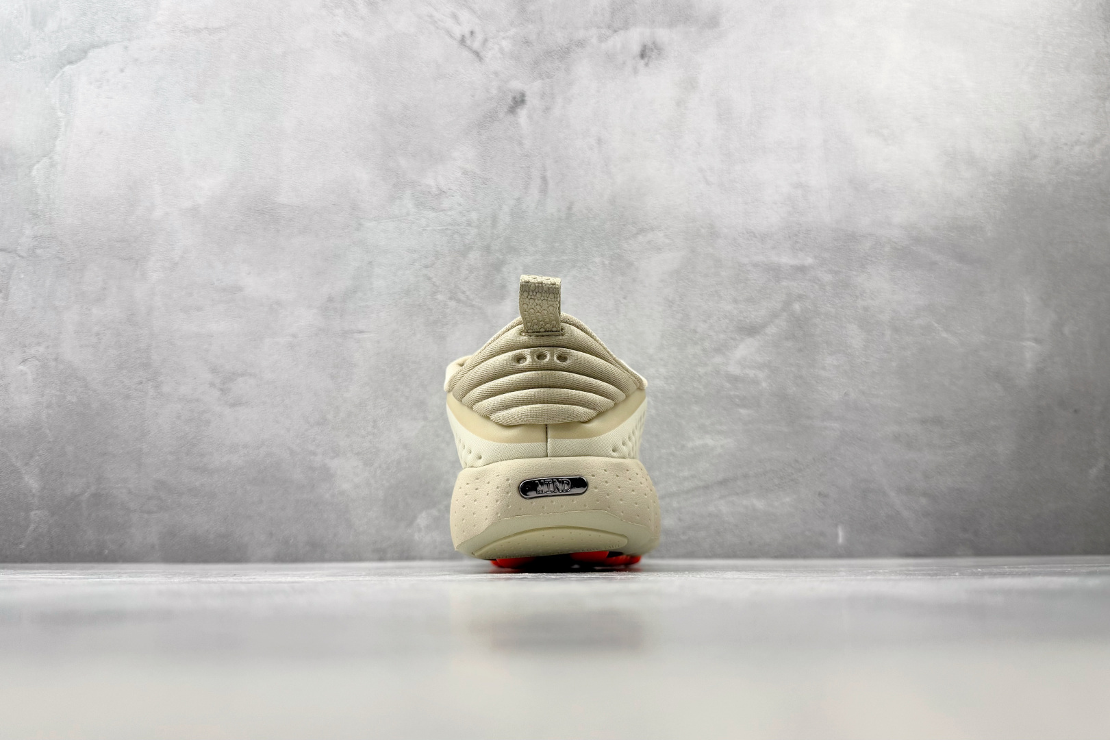 PK  Nike Mind 002 幻影灰 货号：HQ4308-004 尺码：36 36.5 37 38.5 39 40