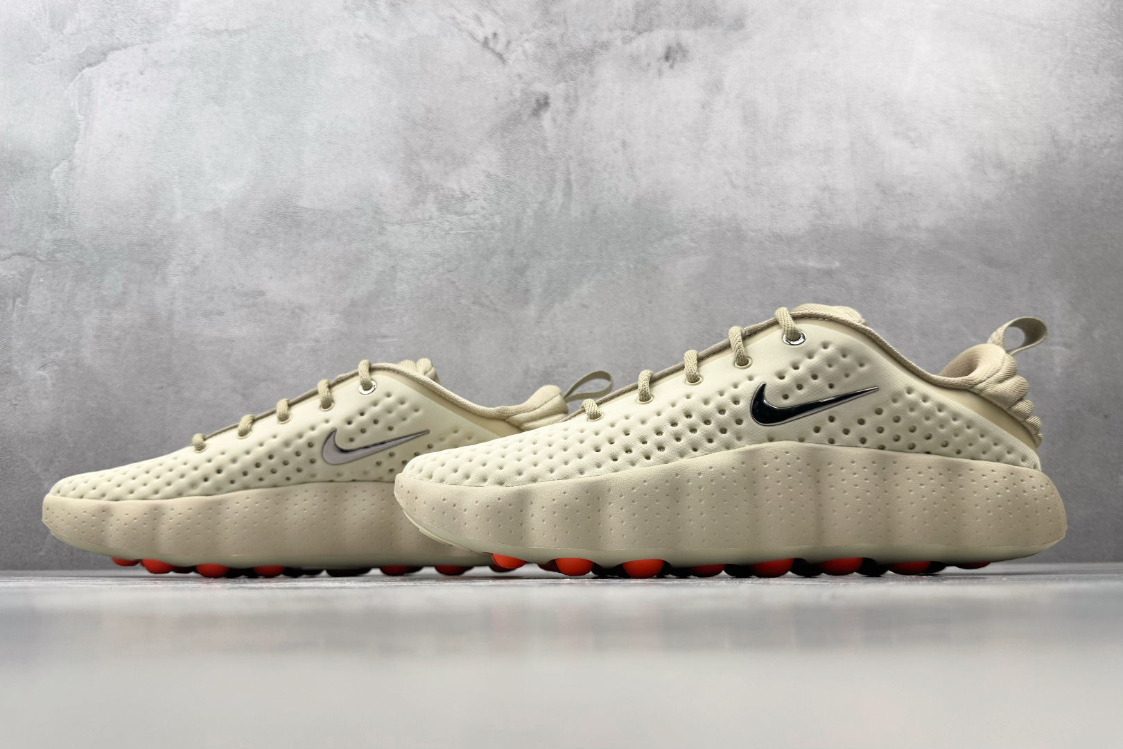 PK  Nike Mind 002 幻影灰 货号：HQ4308-004 尺码：36 36.5 37 38.5 39 40