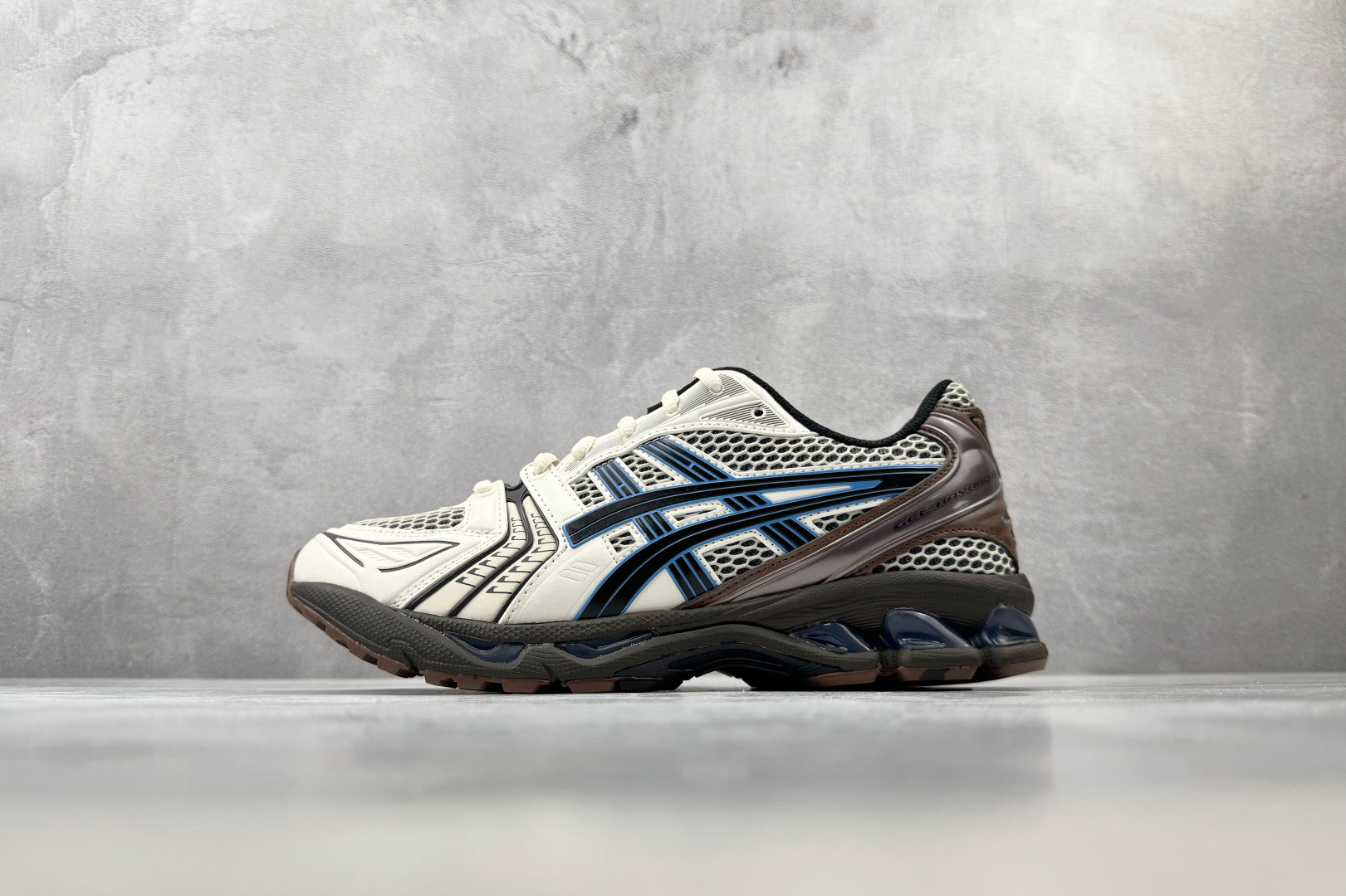 总裁 公司级 顶级纯原 ASICS Gel-Kayano 14 白蓝色 货号：1203A740-104 尺码：36 36