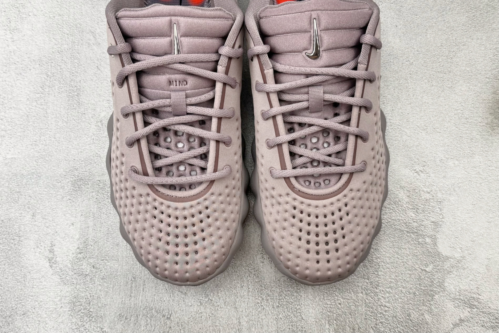 PK  全新工厂开发 Nike Mind 002 紫色 货号：HQ4310 200 尺码：36 36.5 37 38.5
