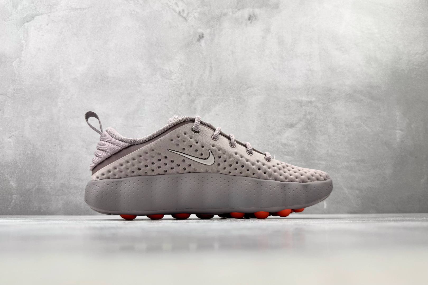 PK  全新工厂开发 Nike Mind 002 紫色 货号：HQ4310 200 尺码：36 36.5 37 38.5