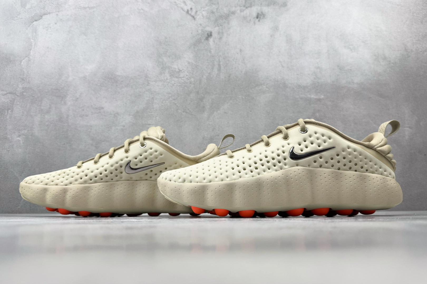 PK  全新工厂开发 Nike Mind 002 米色 货号：HQ4308-200 尺码：36 36.5 37 38.5
