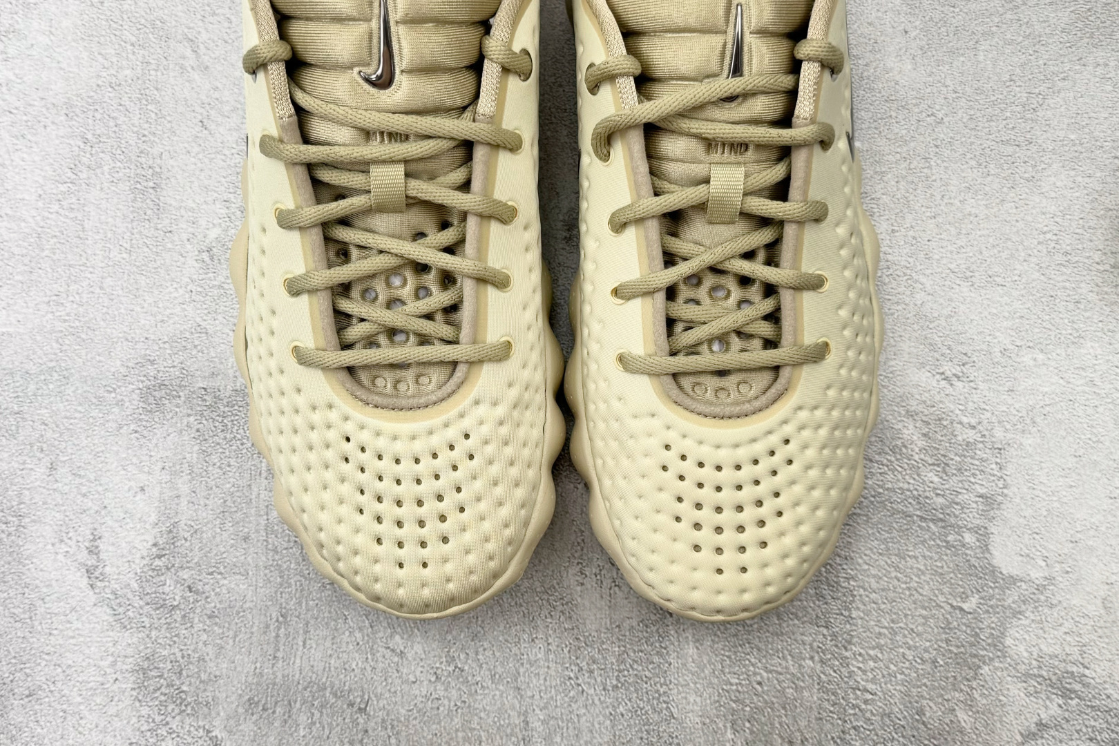 PK  全新工厂开发 Nike Mind 002 米色 货号：HQ4308-200 尺码：36 36.5 37 38.5