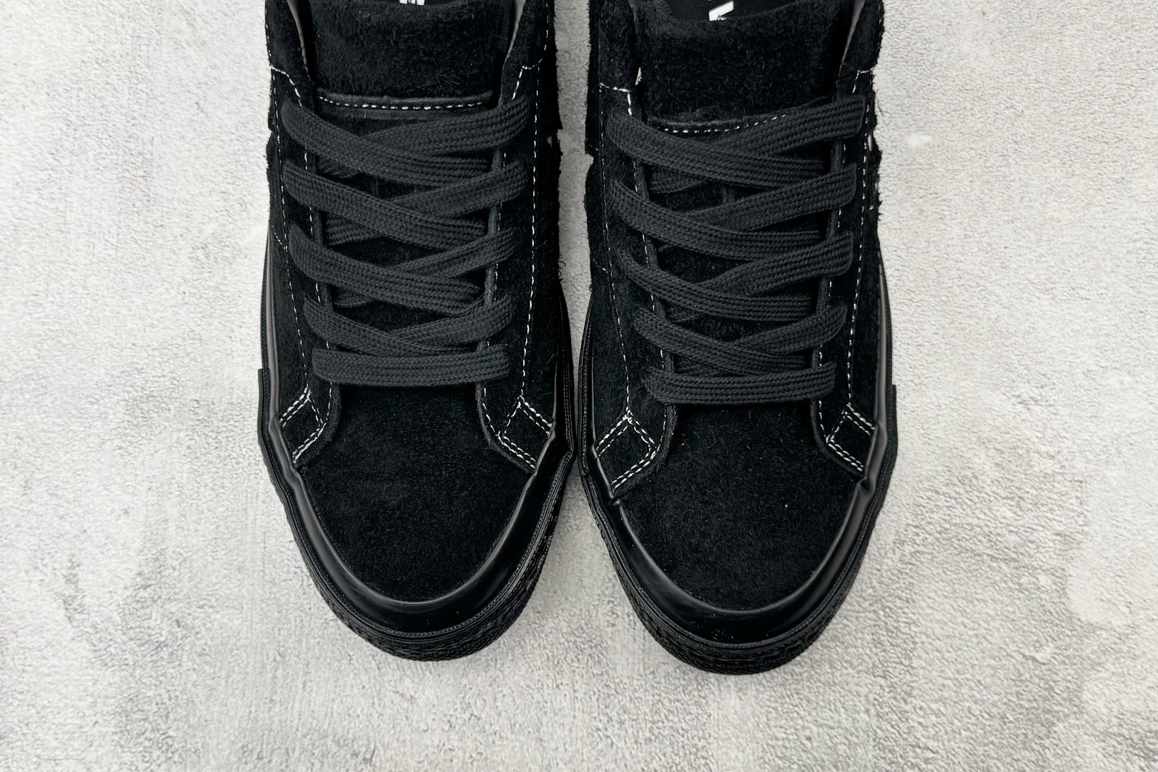 【H版】 Converse one star Suede OX 黑 • 星星贴片车缝针距统一 尖角走线圆润 不断线跳针 
