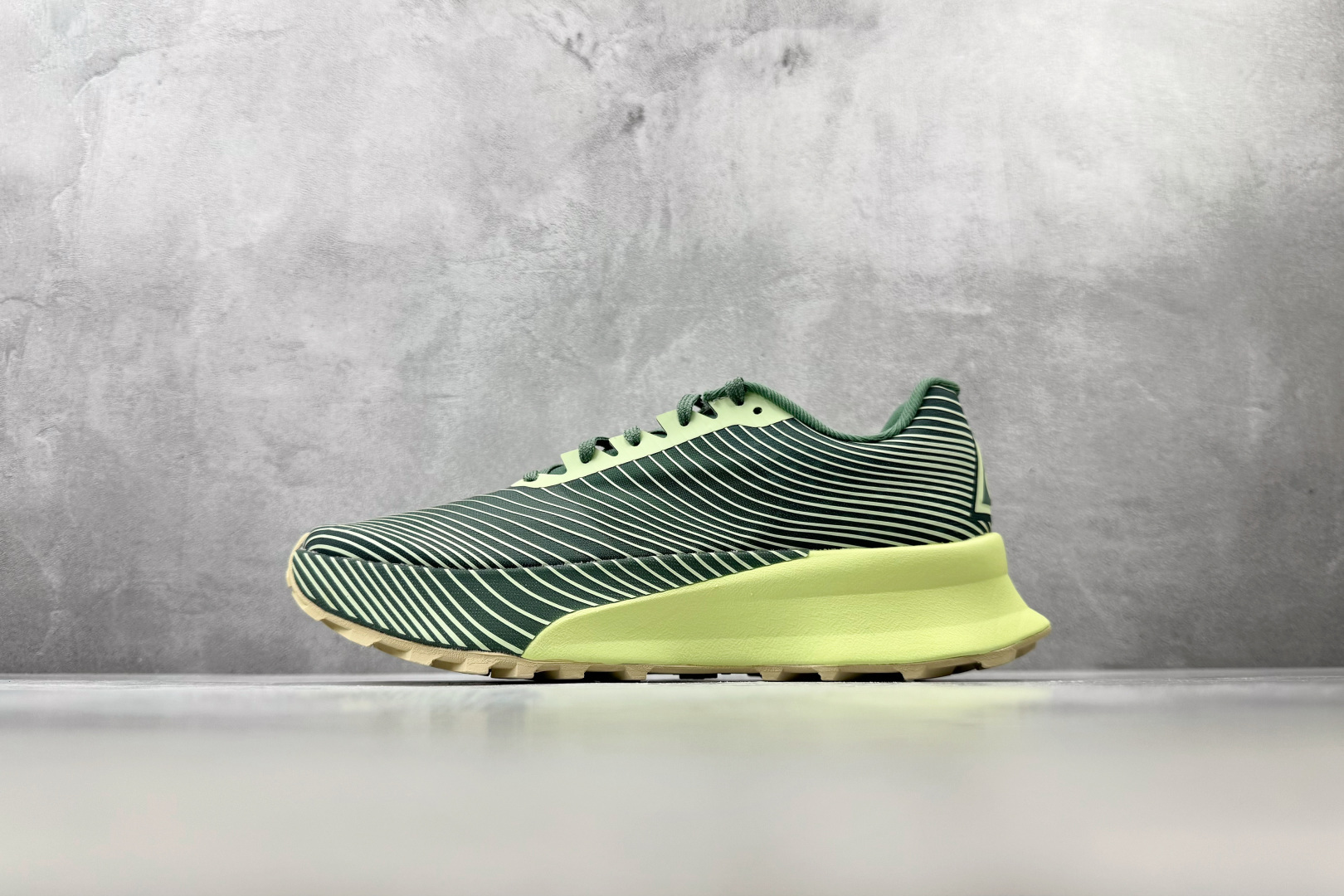 M 版 Nike ACG Ultrafly TRAIL SP 芦荟绿 货号：IR7317-300 尺码：36 36.5 