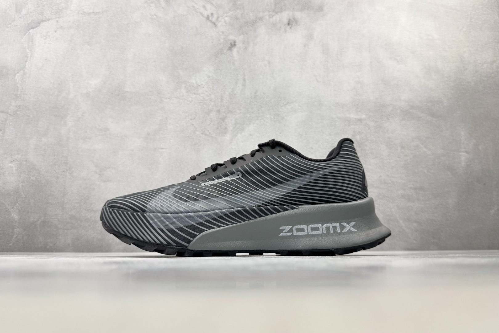M 版 Nike ACG Ultrafly TRAIL 黑色 货号：HF5668-001 尺码：36 36.5 37.5