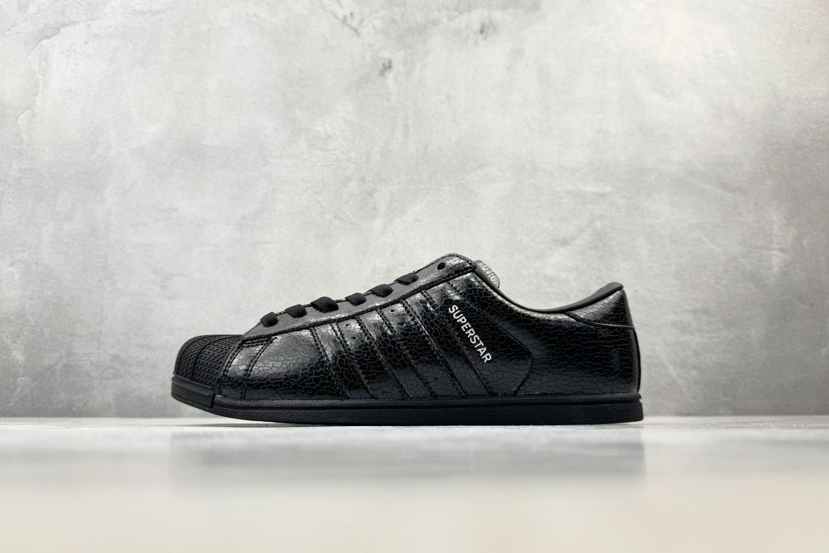 DH adidas originals SUPERSTAR LO PRO 黑色 货号：H3881 尺码：35.5 36 