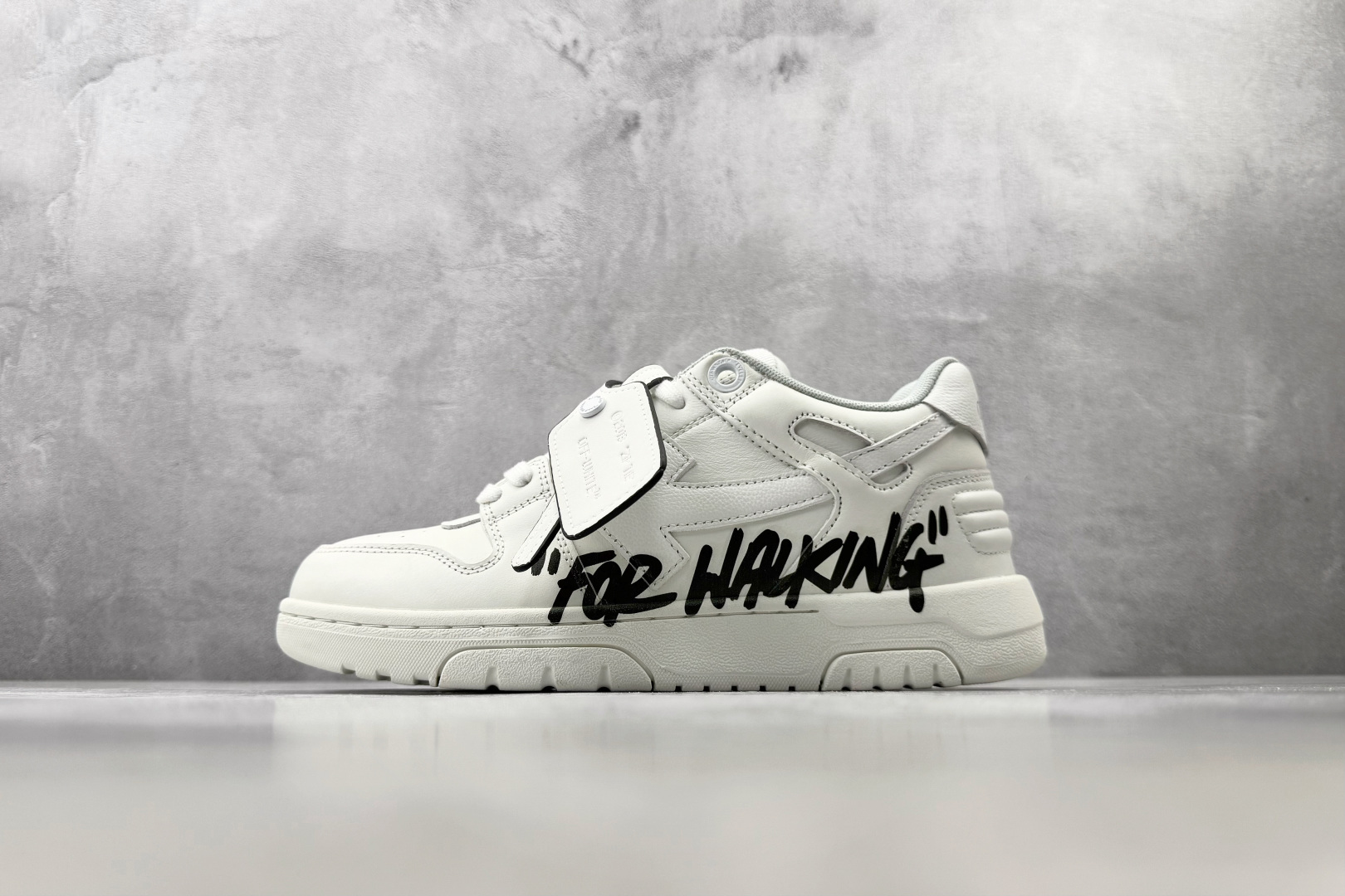 KW神 口碑神作 OFF-WHITE 白色 货号：OWIA259C99LEA 尺码：35 36 36.5 37.5 38