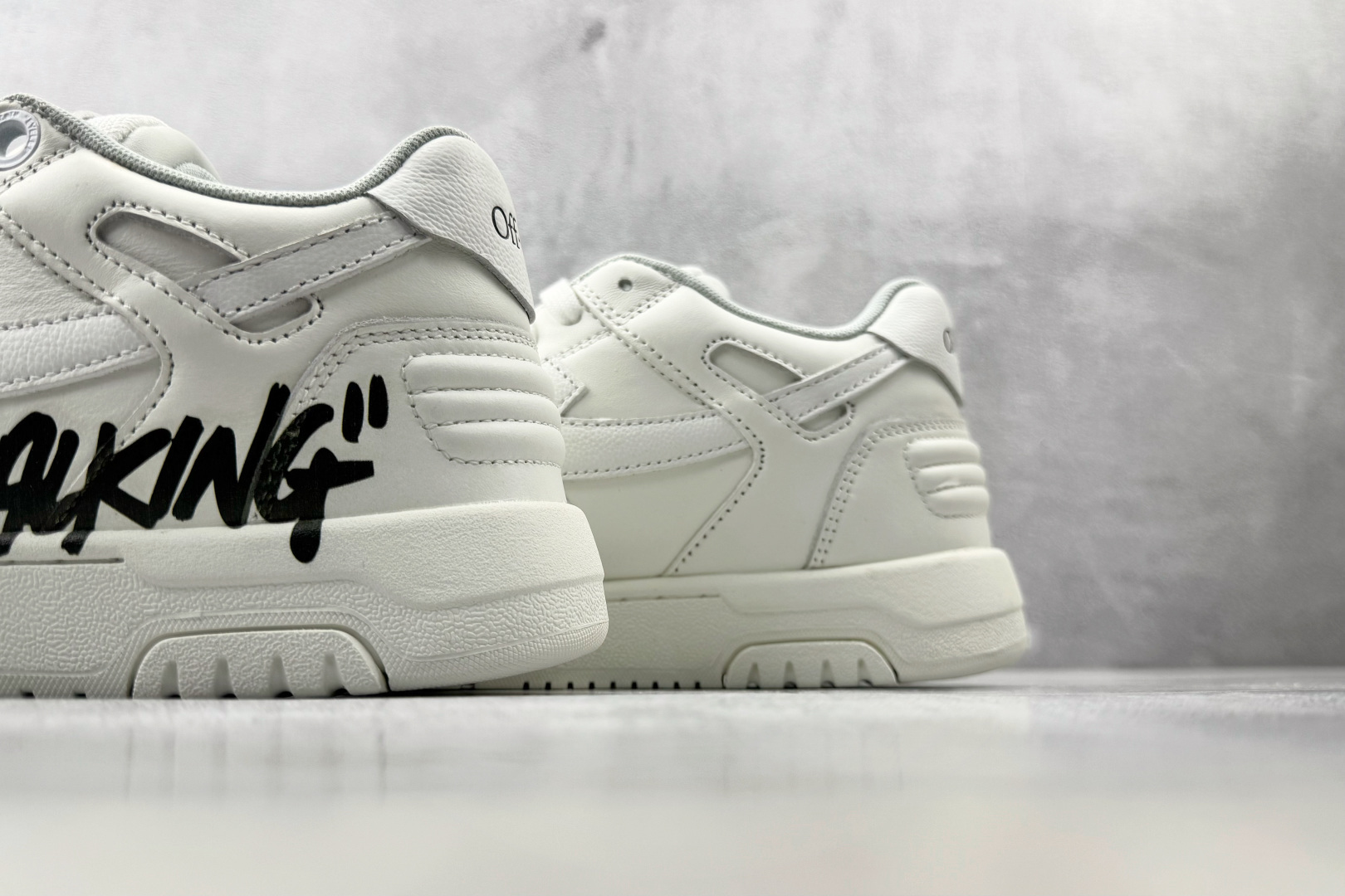 KW神 口碑神作 OFF-WHITE 白色 货号：OWIA259C99LEA 尺码：35 36 36.5 37.5 38