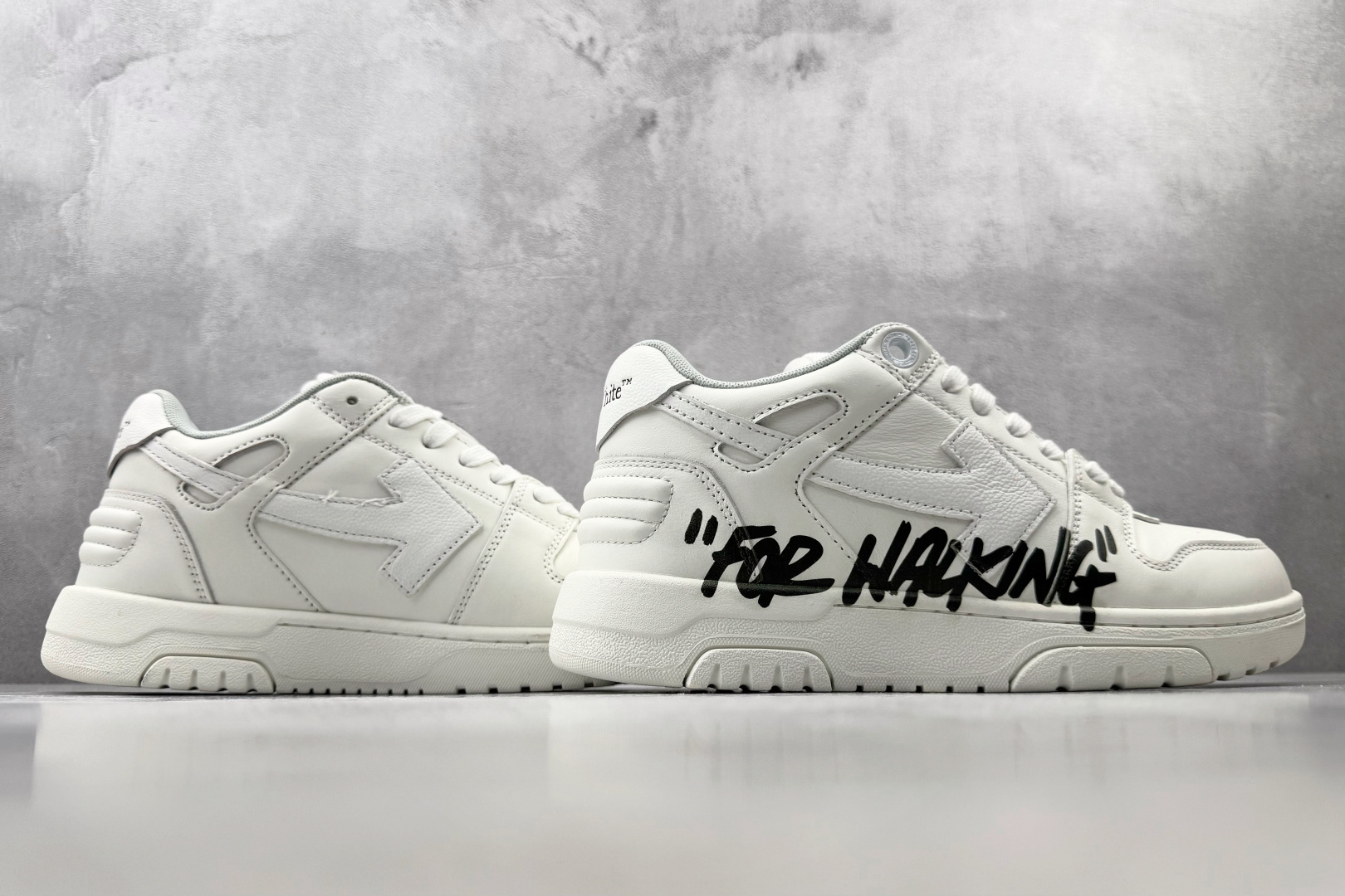 KW神 口碑神作 OFF-WHITE 白色 货号：OWIA259C99LEA 尺码：35 36 36.5 37.5 38