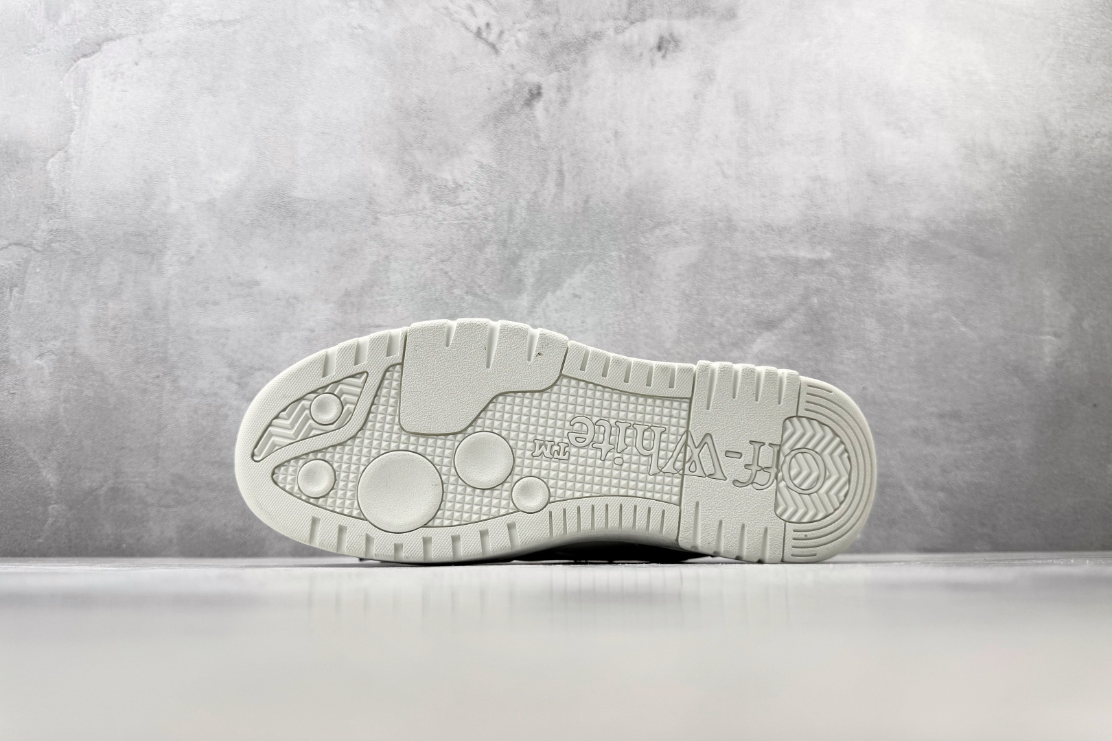 KW神 口碑神作 OFF-WHITE 白色 货号：OWIA259C99LEA 尺码：35 36 36.5 37.5 38