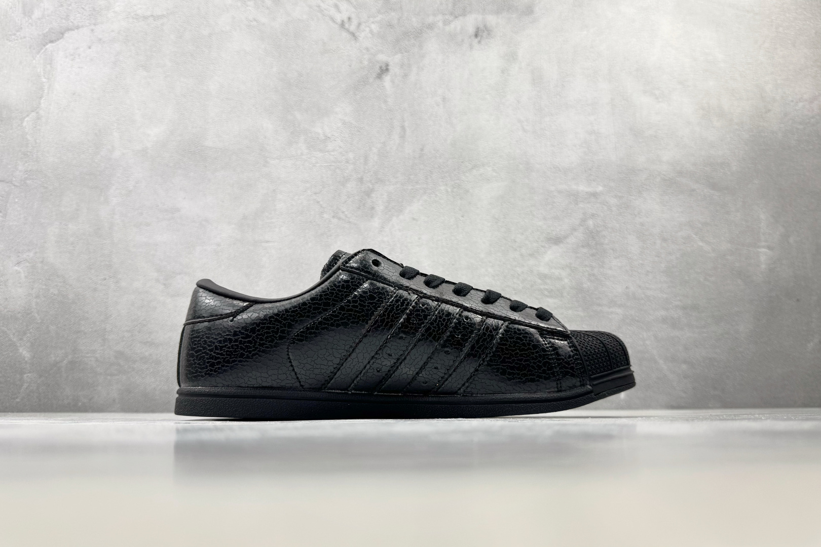 DH adidas originals SUPERSTAR LO PRO 黑色 货号：H3881 尺码：35.5 36 