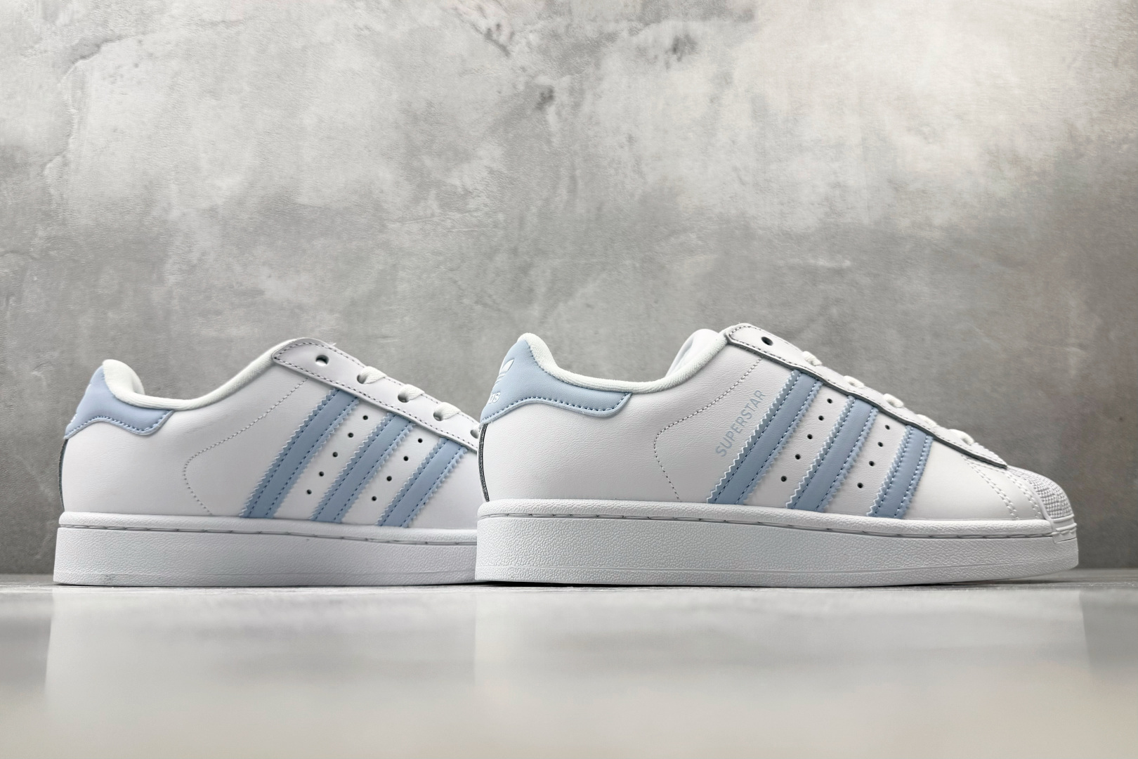 DH adidas originals Superstar 2 白蓝 货号：JR9864 尺码：35.5 36 36.5